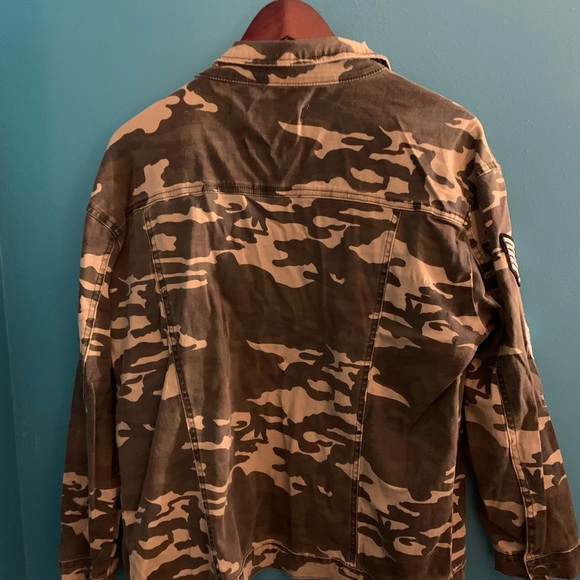 Ashley Mason camouflage patchwork coat. - Picture 5 of 6